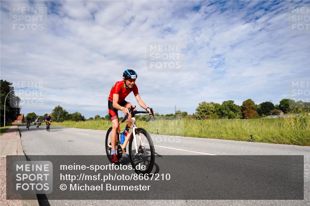 31.08.2025 - Elbe Triathlon Hamburg Michael Burmester http://msf.ph/oto/8667210 31.08.2025 10:44:05 Radfahren 1183, 1206, 1251, 1326, 1445 meine-sportfotos.de
