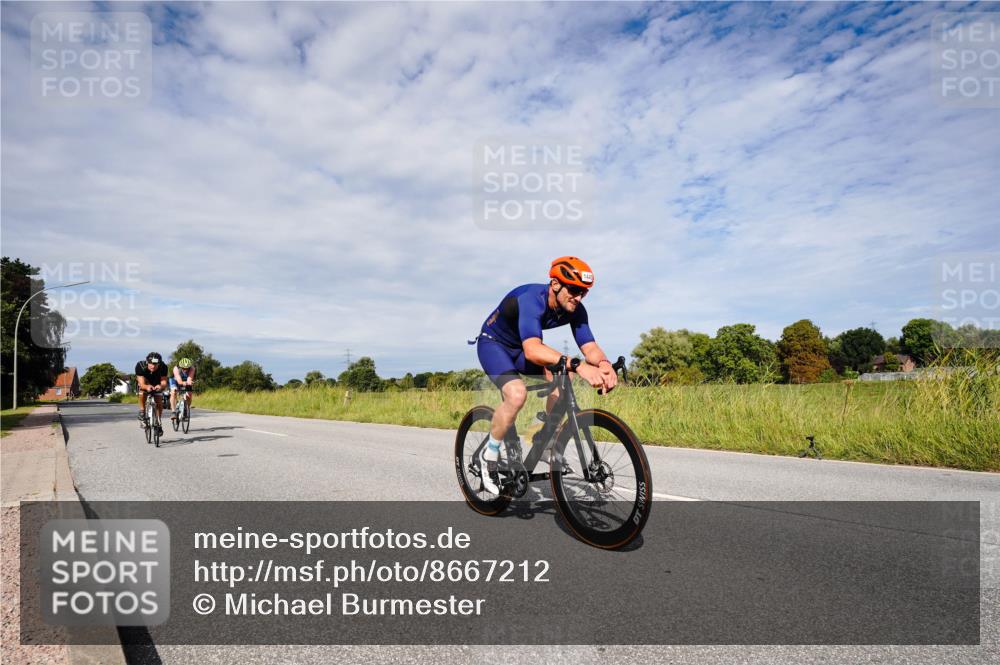 31.08.2025 - Elbe Triathlon Hamburg Michael Burmester http://msf.ph/oto/8667212 31.08.2025 10:44:07 Radfahren 1183, 1206, 1251, 1326, 1445 meine-sportfotos.de