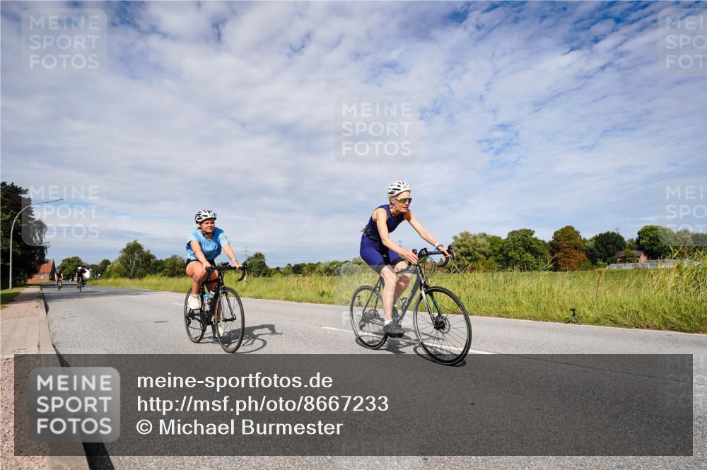 31.08.2025 - Elbe Triathlon Hamburg Michael Burmester http://msf.ph/oto/8667233 31.08.2025 10:44:36 Radfahren 782, 905, 951, 1307 meine-sportfotos.de