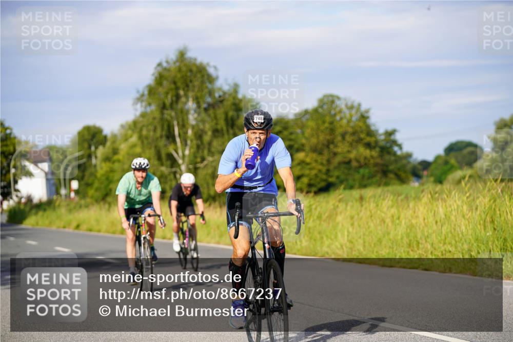 31.08.2025 - Elbe Triathlon Hamburg Michael Burmester http://msf.ph/oto/8667237 31.08.2025 09:41:02 Radfahren 496, 546, 550, 564, 673, 711, 748, 848 meine-sportfotos.de