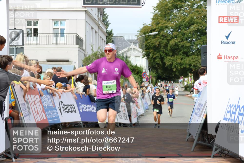 31.08.2025 - 21. Blankeneser Heldenlauf Strokosch-Dieckow http://msf.ph/oto/8667247 31.08.2025 10:57:44 Ziel 3559, 3421, 3045 meine-sportfotos.de