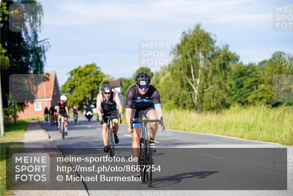 31.08.2025 - Elbe Triathlon Hamburg Michael Burmester http://msf.ph/oto/8667254 31.08.2025 09:41:10 Radfahren 261, 445, 523, 672, 673, 679, 692, 848, 887 meine-sportfotos.de