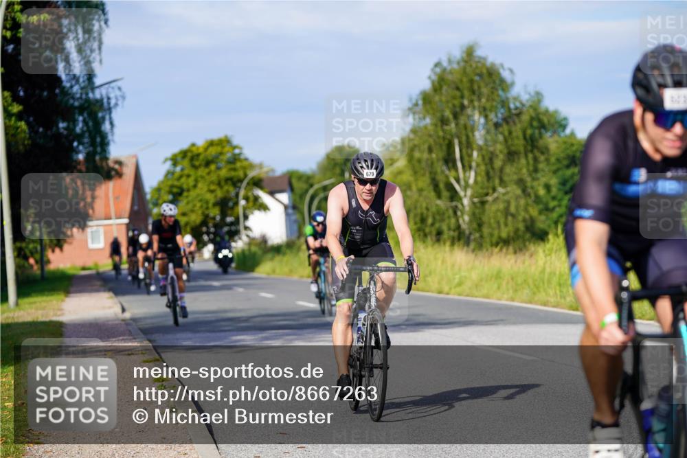 31.08.2025 - Elbe Triathlon Hamburg Michael Burmester http://msf.ph/oto/8667263 31.08.2025 09:41:11 Radfahren 261, 445, 523, 672, 673, 679, 692, 815, 848, 887 meine-sportfotos.de