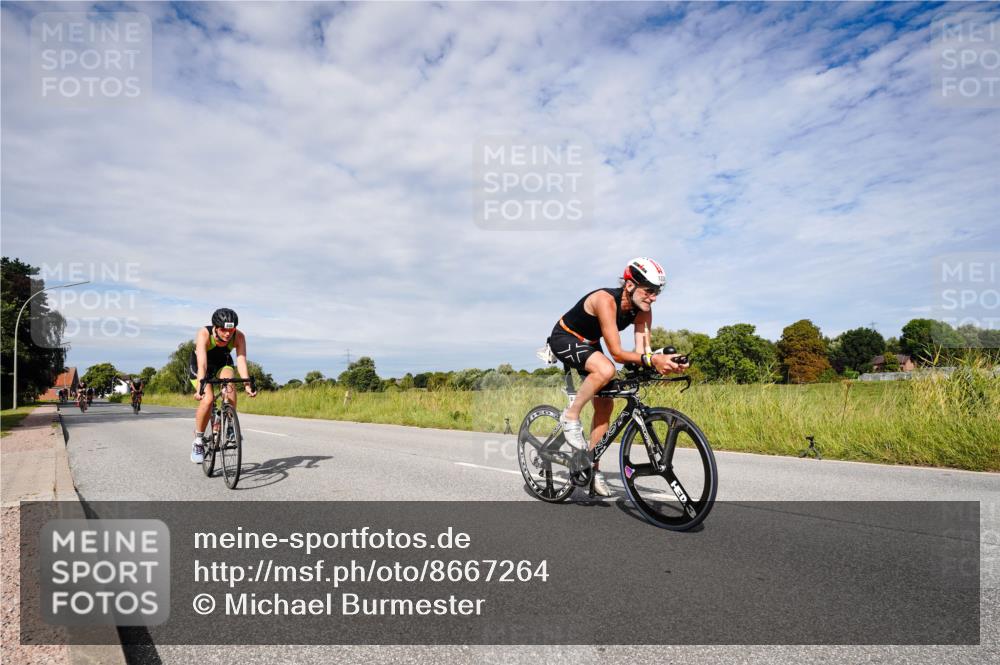 31.08.2025 - Elbe Triathlon Hamburg Michael Burmester http://msf.ph/oto/8667264 31.08.2025 10:45:24 Radfahren 401, 809, 852, 1275, 1319, 1337, 1338 meine-sportfotos.de