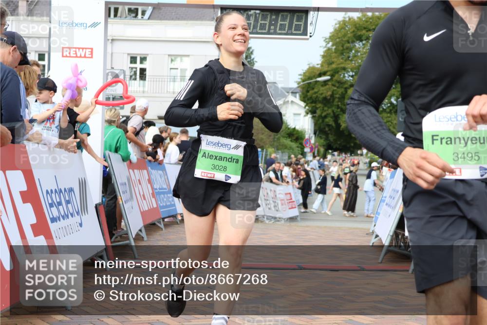 31.08.2025 - 21. Blankeneser Heldenlauf Strokosch-Dieckow http://msf.ph/oto/8667268 31.08.2025 11:15:37 Ziel 3495, 3621, 3622, 3458, 3028, 3397 meine-sportfotos.de