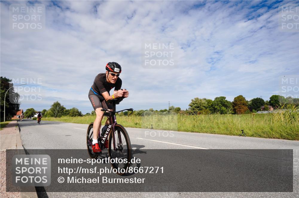 31.08.2025 - Elbe Triathlon Hamburg Michael Burmester http://msf.ph/oto/8667271 31.08.2025 10:45:28 Radfahren 852, 1027, 1319, 1337 meine-sportfotos.de