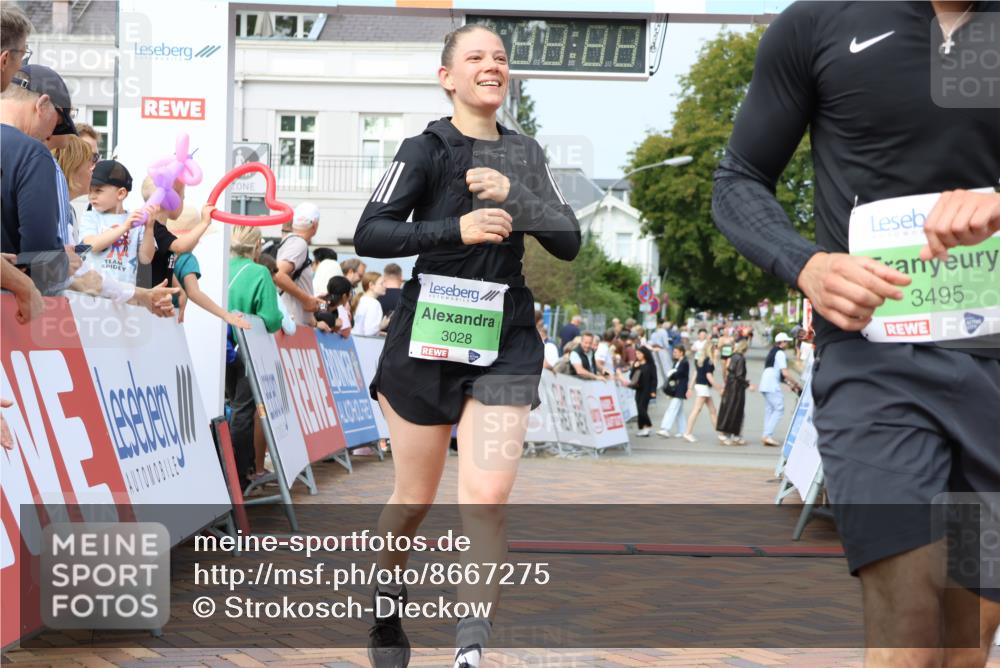 31.08.2025 - 21. Blankeneser Heldenlauf Strokosch-Dieckow http://msf.ph/oto/8667275 31.08.2025 11:15:37 Ziel 3495, 3621, 3622, 3458, 3028, 3397 meine-sportfotos.de