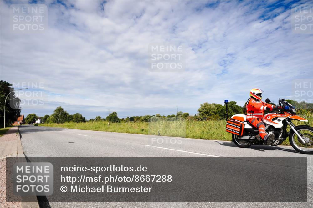 31.08.2025 - Elbe Triathlon Hamburg Michael Burmester http://msf.ph/oto/8667288 31.08.2025 10:45:56 Radfahren 1102 meine-sportfotos.de