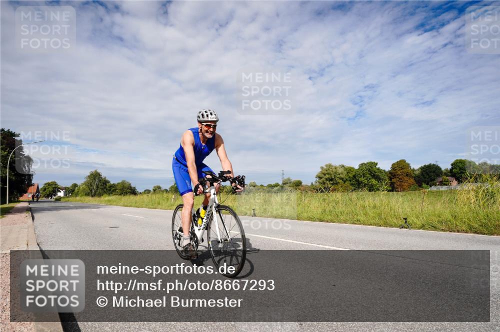 31.08.2025 - Elbe Triathlon Hamburg Michael Burmester http://msf.ph/oto/8667293 31.08.2025 10:46:09 Radfahren 1259, 1314 meine-sportfotos.de