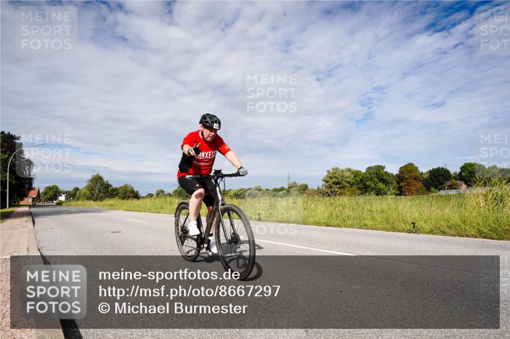 31.08.2025 - Elbe Triathlon Hamburg Michael Burmester http://msf.ph/oto/8667297 31.08.2025 10:46:18 Radfahren 1089, 1270 meine-sportfotos.de