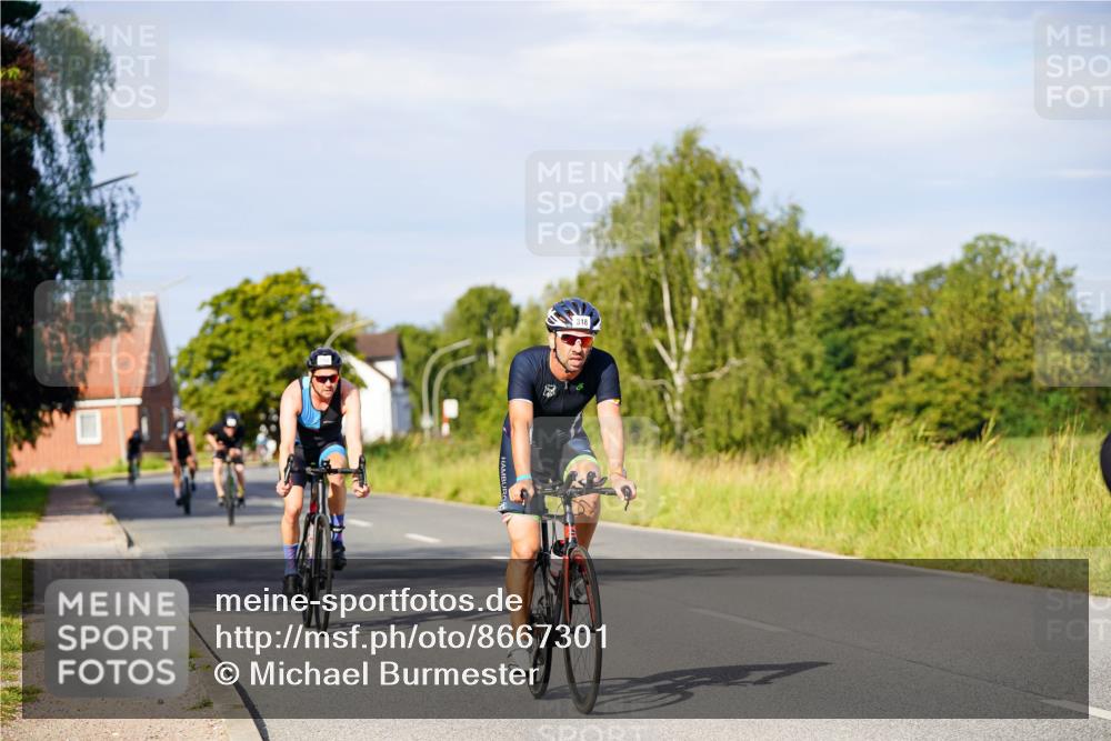 31.08.2025 - Elbe Triathlon Hamburg Michael Burmester http://msf.ph/oto/8667301 31.08.2025 09:41:19 Radfahren 261, 318, 395, 445, 630, 650, 672, 815, 851, 853 meine-sportfotos.de