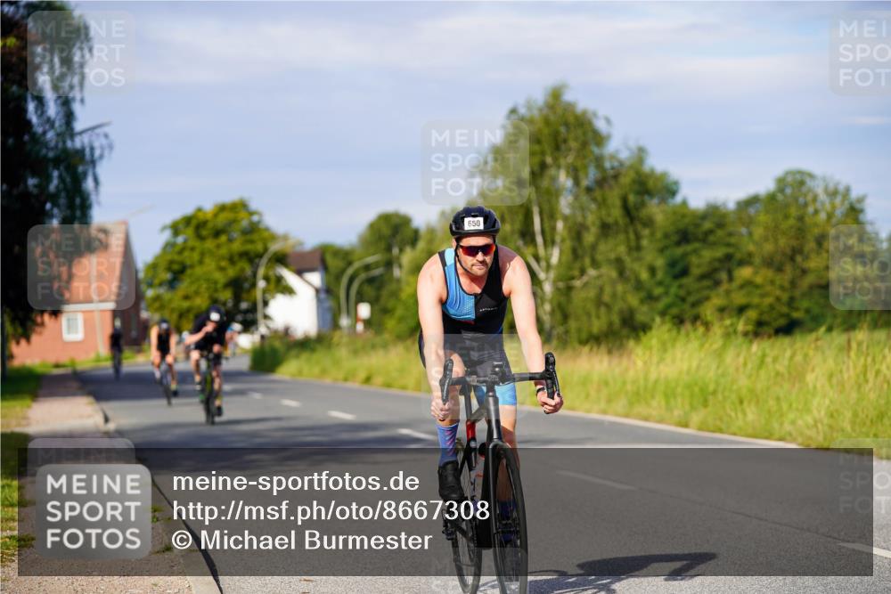 31.08.2025 - Elbe Triathlon Hamburg Michael Burmester http://msf.ph/oto/8667308 31.08.2025 09:41:20 Radfahren 318, 395, 445, 630, 650, 815, 851, 853 meine-sportfotos.de
