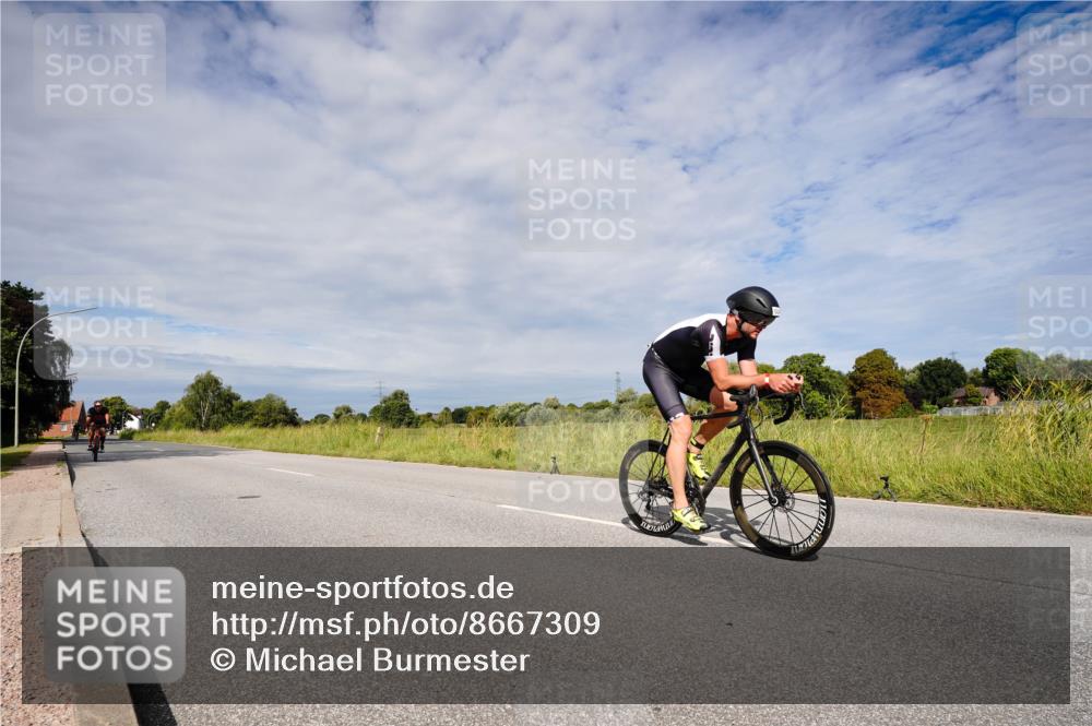 31.08.2025 - Elbe Triathlon Hamburg Michael Burmester http://msf.ph/oto/8667309 31.08.2025 10:46:34 Radfahren 1059, 1213, 1224, 1320, 1334 meine-sportfotos.de