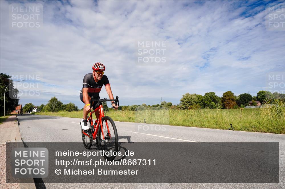 31.08.2025 - Elbe Triathlon Hamburg Michael Burmester http://msf.ph/oto/8667311 31.08.2025 10:46:36 Radfahren 1059, 1213, 1224, 1320 meine-sportfotos.de