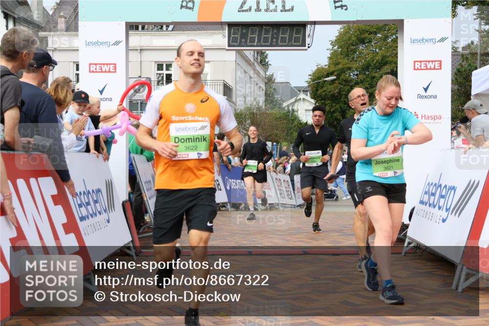 31.08.2025 - 21. Blankeneser Heldenlauf Strokosch-Dieckow http://msf.ph/oto/8667322 31.08.2025 11:15:33 Ziel 3478, 3495, 3621, 3622, 3458, 3028, 3014, 3397 meine-sportfotos.de