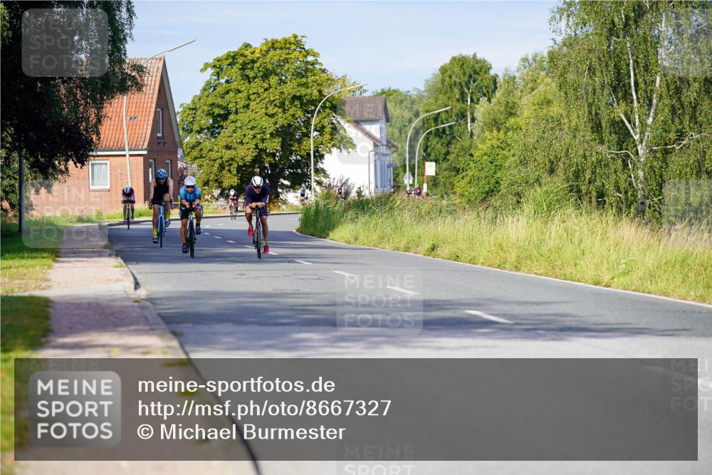 31.08.2025 - Elbe Triathlon Hamburg Michael Burmester http://msf.ph/oto/8667327 31.08.2025 09:41:31 Radfahren 302, 608, 631, 821 meine-sportfotos.de