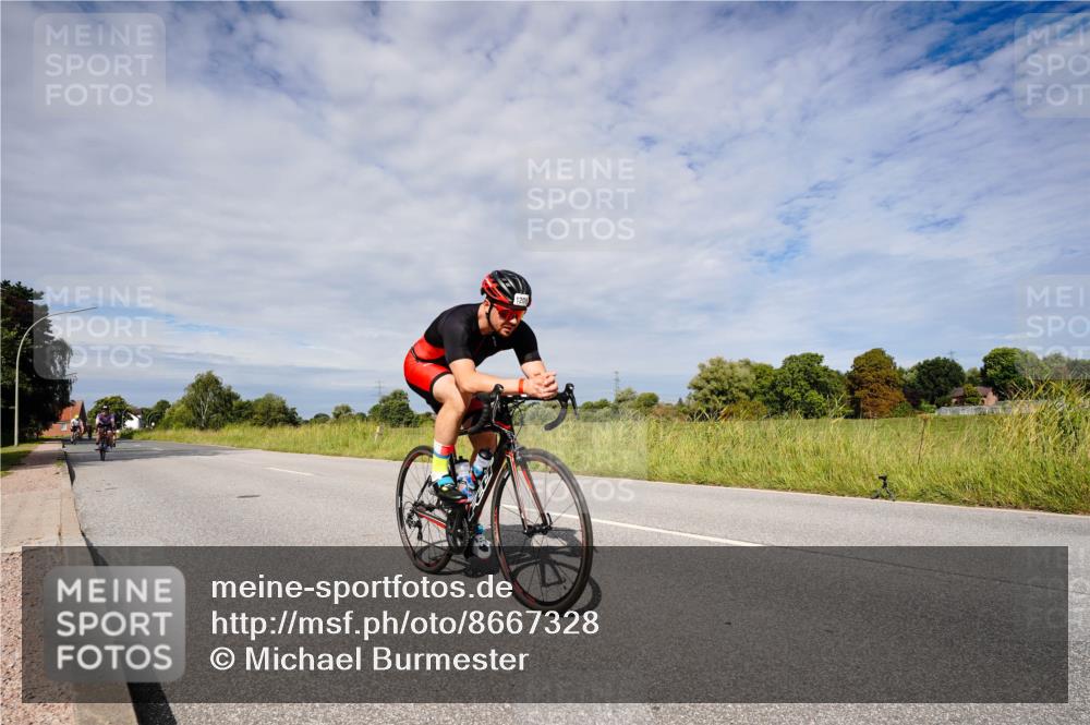 31.08.2025 - Elbe Triathlon Hamburg Michael Burmester http://msf.ph/oto/8667328 31.08.2025 10:46:56 Radfahren 799, 941, 956, 1187, 1208, 1352 meine-sportfotos.de