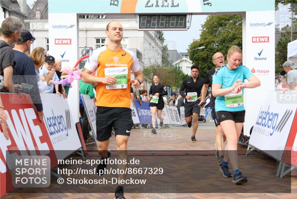 31.08.2025 - 21. Blankeneser Heldenlauf Strokosch-Dieckow http://msf.ph/oto/8667329 31.08.2025 11:15:33 Ziel 3478, 3495, 3621, 3622, 3458, 3028, 3014, 3397 meine-sportfotos.de