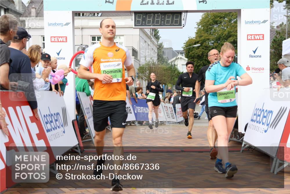 31.08.2025 - 21. Blankeneser Heldenlauf Strokosch-Dieckow http://msf.ph/oto/8667336 31.08.2025 11:15:33 Ziel 3478, 3495, 3621, 3622, 3458, 3028, 3014, 3397 meine-sportfotos.de