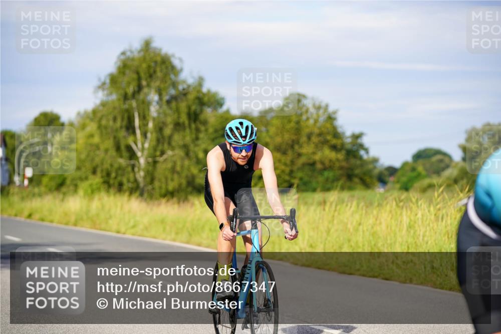31.08.2025 - Elbe Triathlon Hamburg Michael Burmester http://msf.ph/oto/8667347 31.08.2025 09:41:38 Radfahren 302, 368, 608, 631, 678, 813 meine-sportfotos.de