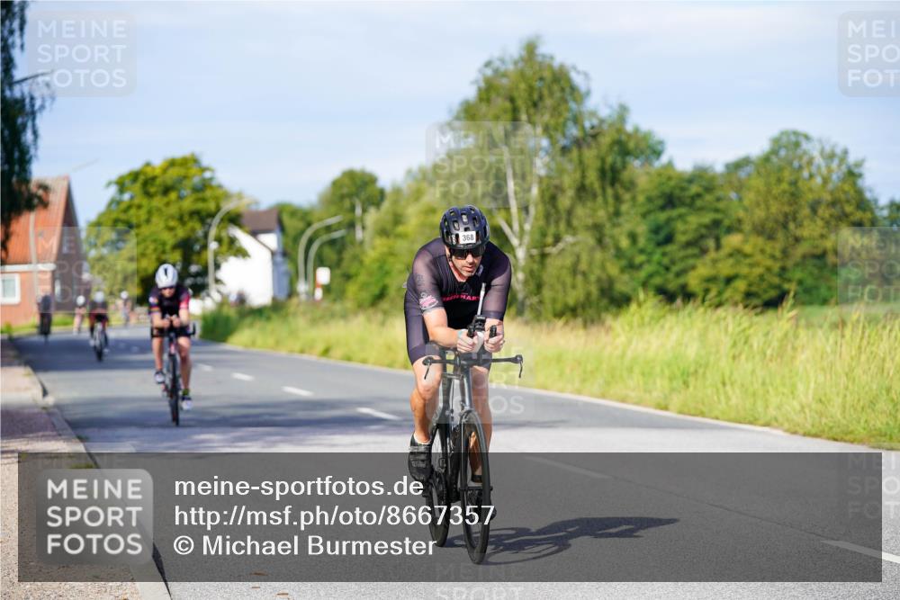 31.08.2025 - Elbe Triathlon Hamburg Michael Burmester http://msf.ph/oto/8667357 31.08.2025 09:41:40 Radfahren 302, 368, 608, 678, 813, 829 meine-sportfotos.de
