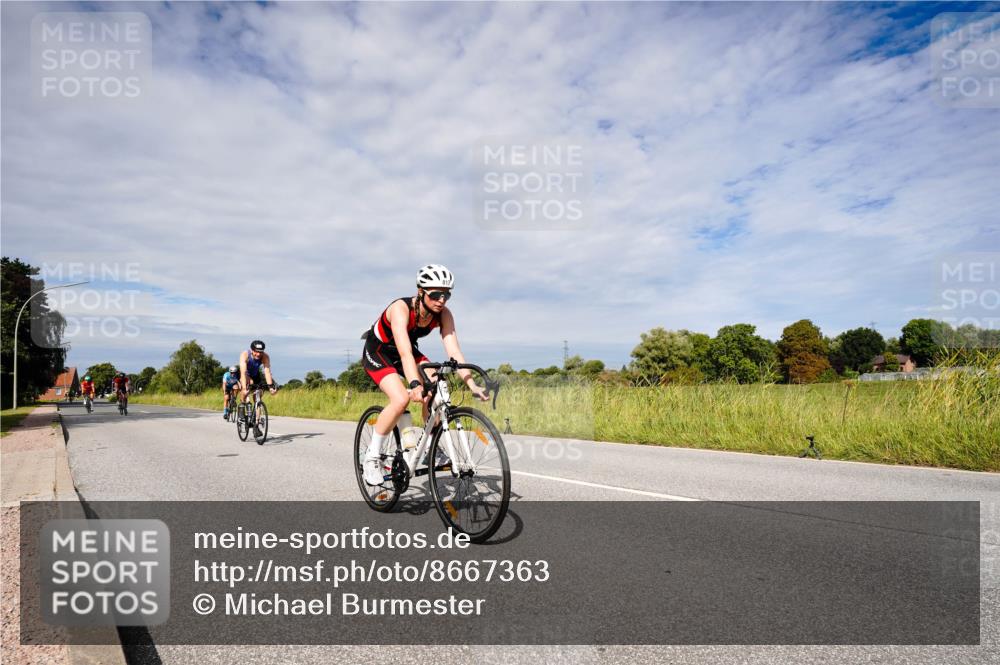 31.08.2025 - Elbe Triathlon Hamburg Michael Burmester http://msf.ph/oto/8667363 31.08.2025 10:47:31 Radfahren 817, 1211, 1216, 1226, 1293, 1501 meine-sportfotos.de