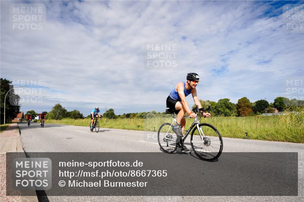 31.08.2025 - Elbe Triathlon Hamburg Michael Burmester http://msf.ph/oto/8667365 31.08.2025 10:47:31 Radfahren 817, 1211, 1216, 1226, 1293, 1501 meine-sportfotos.de
