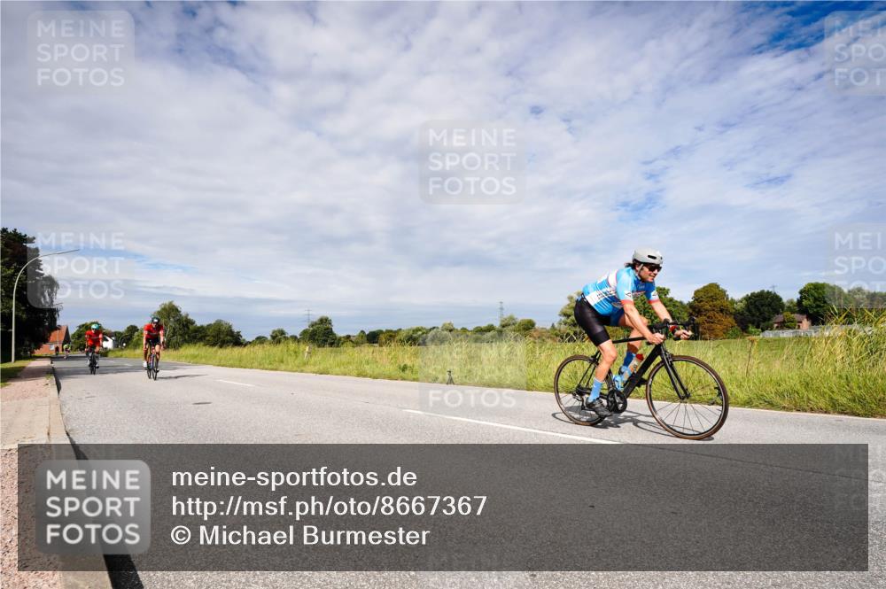 31.08.2025 - Elbe Triathlon Hamburg Michael Burmester http://msf.ph/oto/8667367 31.08.2025 10:47:32 Radfahren 817, 1211, 1216, 1226, 1293, 1501 meine-sportfotos.de