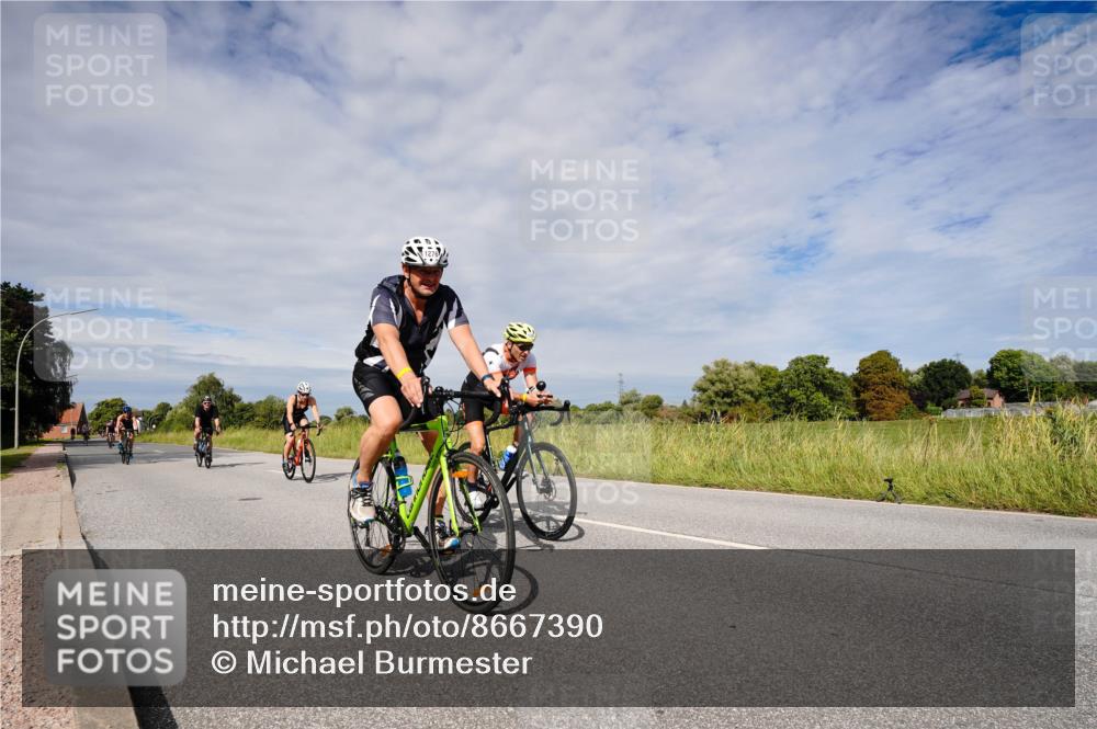 31.08.2025 - Elbe Triathlon Hamburg Michael Burmester http://msf.ph/oto/8667390 31.08.2025 10:48:08 Radfahren 870, 894, 1157, 1276, 1289, 1339, 1340, 1379 meine-sportfotos.de