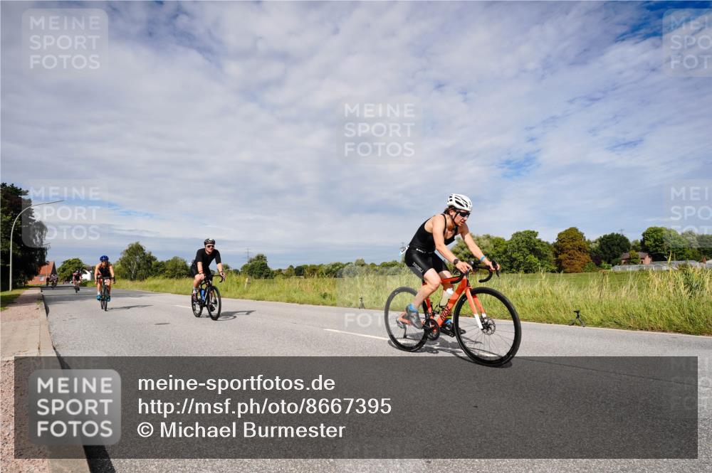 31.08.2025 - Elbe Triathlon Hamburg Michael Burmester http://msf.ph/oto/8667395 31.08.2025 10:48:09 Radfahren 870, 894, 1157, 1276, 1289, 1339, 1340, 1379 meine-sportfotos.de