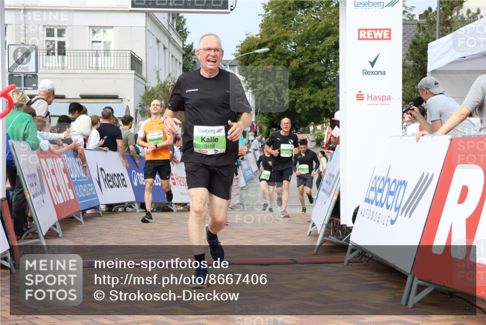 31.08.2025 - 21. Blankeneser Heldenlauf Strokosch-Dieckow http://msf.ph/oto/8667406 31.08.2025 11:15:30 Ziel 3497, 3478, 3495, 3621, 3622, 3458, 3014, 3397 meine-sportfotos.de