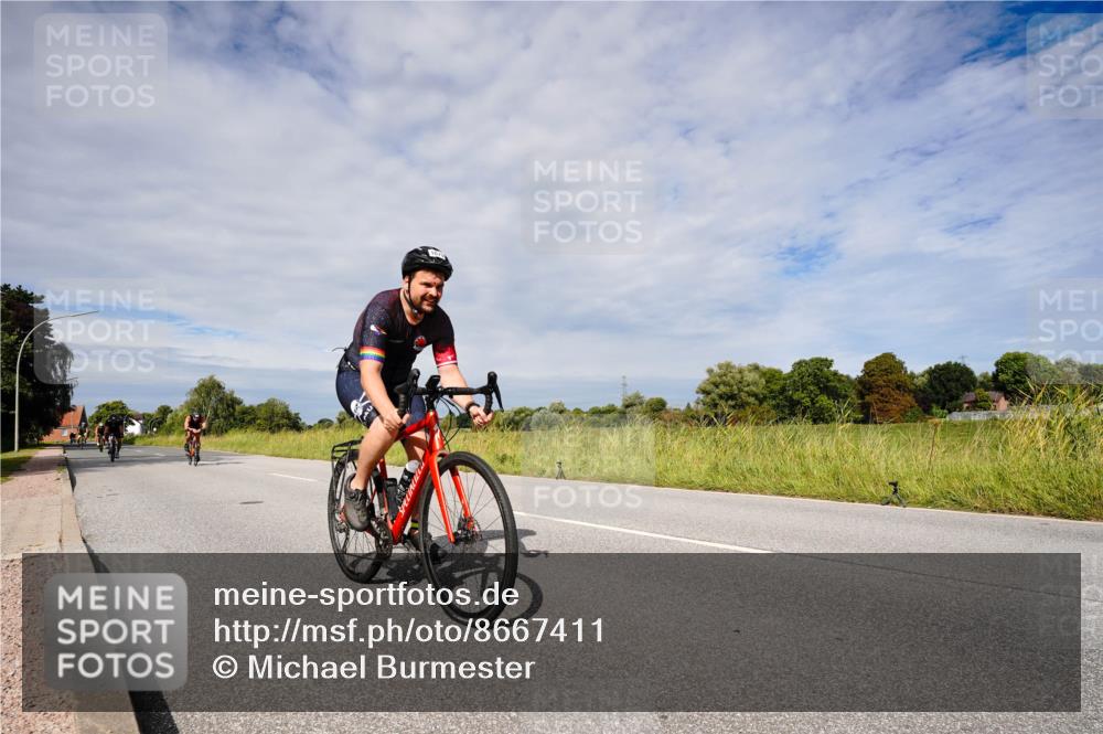 31.08.2025 - Elbe Triathlon Hamburg Michael Burmester http://msf.ph/oto/8667411 31.08.2025 10:48:28 Radfahren 1079, 1223, 1235, 1284, 1325, 1342, 1439 meine-sportfotos.de