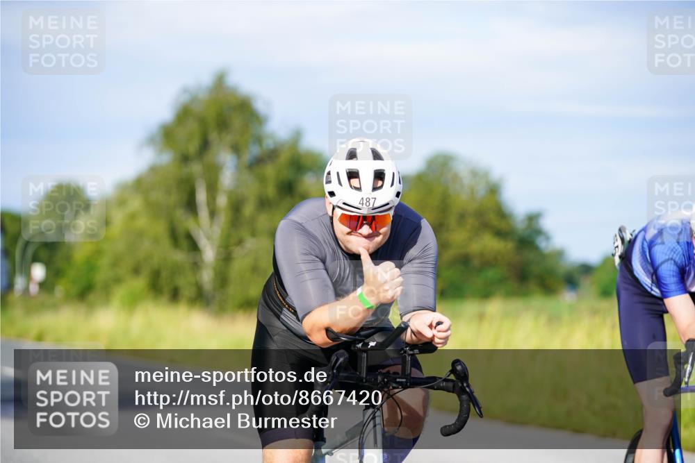 31.08.2025 - Elbe Triathlon Hamburg Michael Burmester http://msf.ph/oto/8667420 31.08.2025 09:42:09 Radfahren 385, 465, 487, 590 meine-sportfotos.de