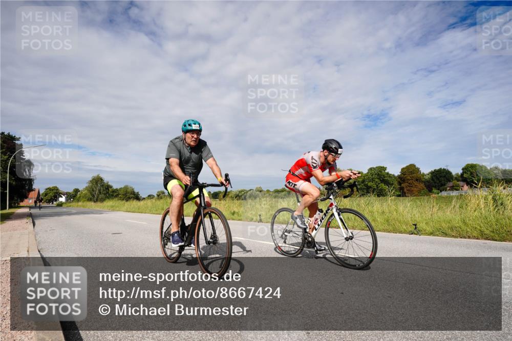 31.08.2025 - Elbe Triathlon Hamburg Michael Burmester http://msf.ph/oto/8667424 31.08.2025 10:48:34 Radfahren 1169, 1195, 1223, 1284, 1325, 1439 meine-sportfotos.de