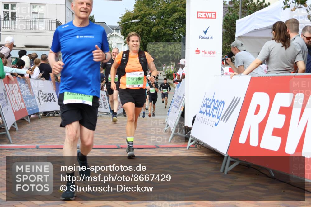 31.08.2025 - 21. Blankeneser Heldenlauf Strokosch-Dieckow http://msf.ph/oto/8667429 31.08.2025 11:15:28 Ziel 3340, 3339, 3497, 3478, 3621, 3622, 3458, 3014 meine-sportfotos.de