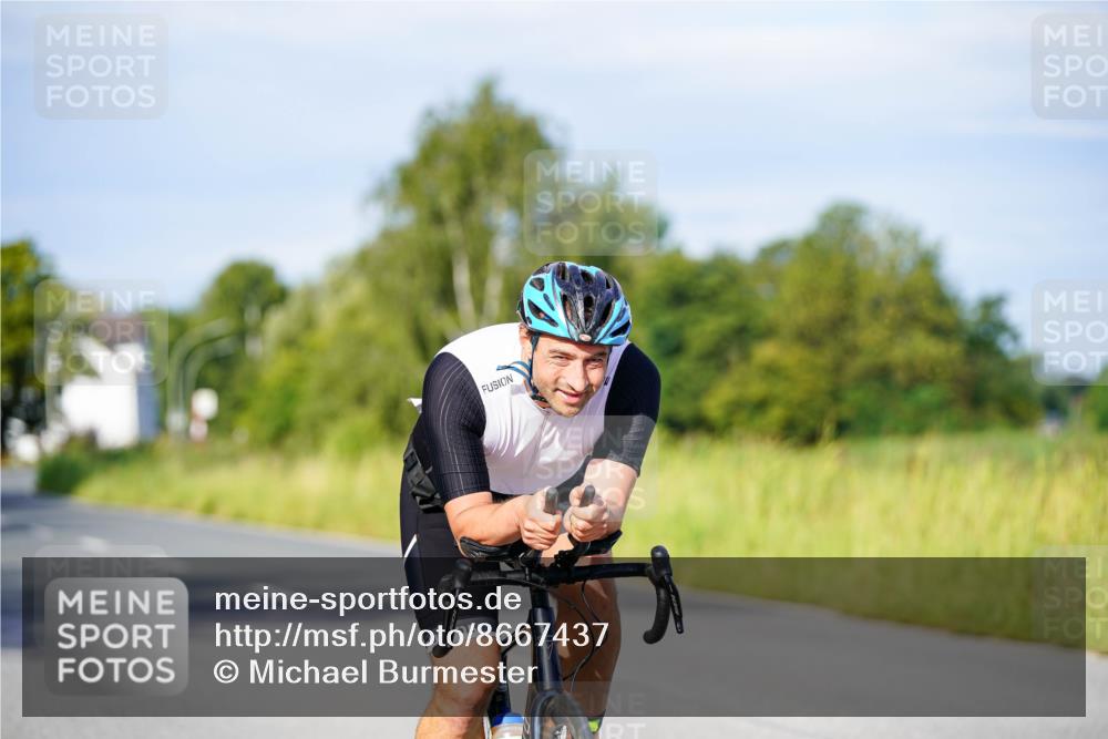 31.08.2025 - Elbe Triathlon Hamburg Michael Burmester http://msf.ph/oto/8667437 31.08.2025 09:42:13 Radfahren 278, 385, 590, 929 meine-sportfotos.de
