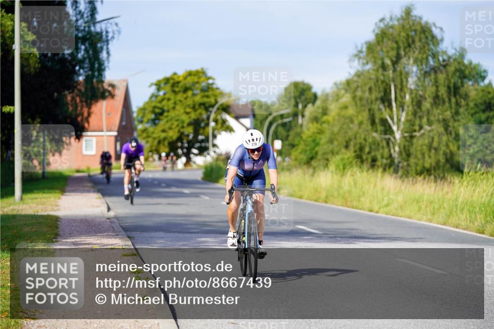 31.08.2025 - Elbe Triathlon Hamburg Michael Burmester http://msf.ph/oto/8667439 31.08.2025 09:42:16 Radfahren 278, 385, 916, 929 meine-sportfotos.de