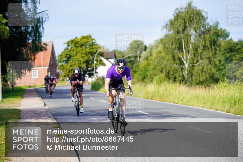 31.08.2025 - Elbe Triathlon Hamburg Michael Burmester http://msf.ph/oto/8667445 31.08.2025 09:42:18 Radfahren 248, 278, 916, 929 meine-sportfotos.de