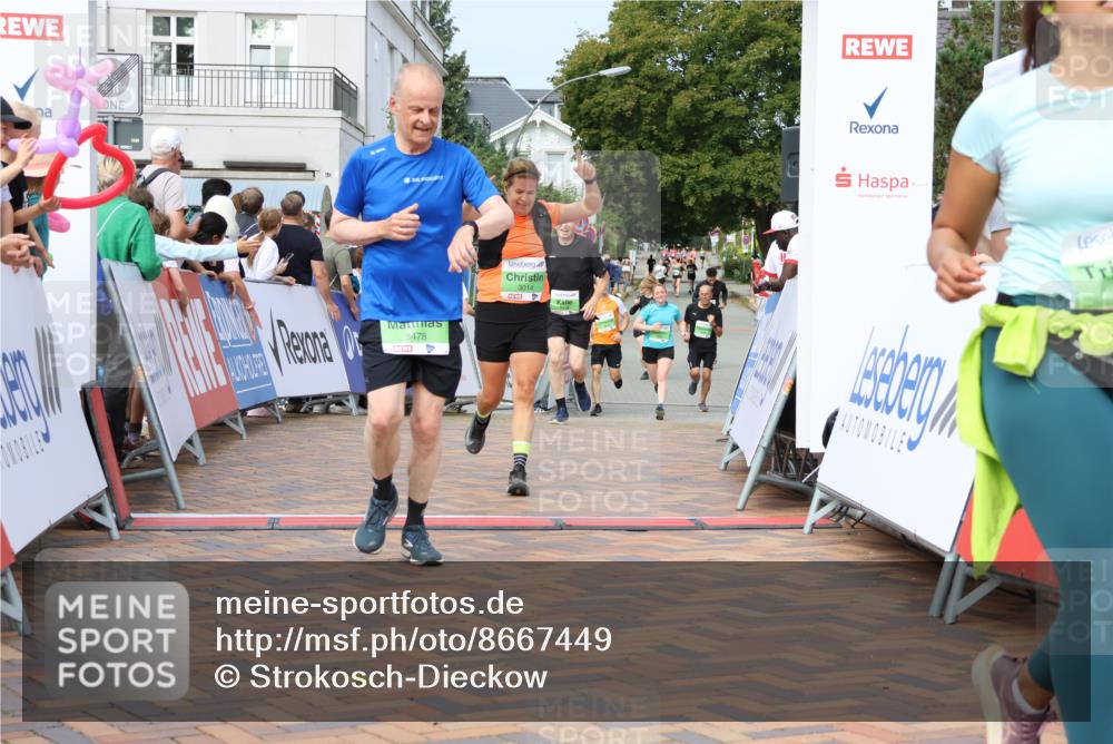 31.08.2025 - 21. Blankeneser Heldenlauf Strokosch-Dieckow http://msf.ph/oto/8667449 31.08.2025 11:15:27 Ziel 3340, 3339, 3497, 3478, 3621, 3458, 3014 meine-sportfotos.de