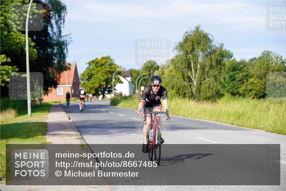 31.08.2025 - Elbe Triathlon Hamburg Michael Burmester http://msf.ph/oto/8667465 31.08.2025 09:42:25 Radfahren 248, 299, 598 meine-sportfotos.de
