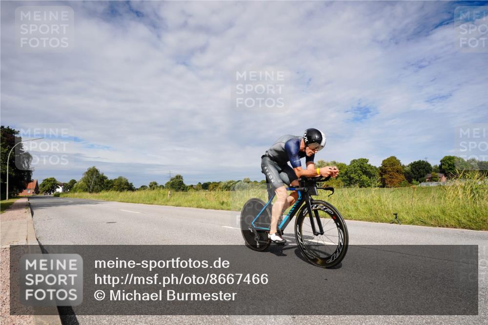 31.08.2025 - Elbe Triathlon Hamburg Michael Burmester http://msf.ph/oto/8667466 31.08.2025 10:49:37 Radfahren 1184, 1304 meine-sportfotos.de