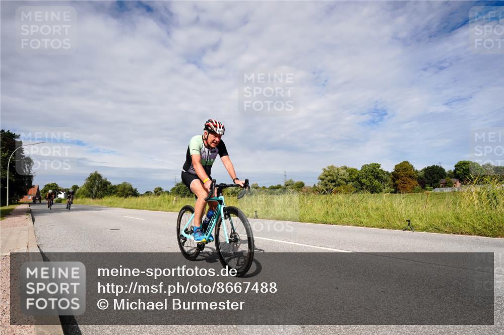 31.08.2025 - Elbe Triathlon Hamburg Michael Burmester http://msf.ph/oto/8667488 31.08.2025 10:50:17 Radfahren 1134, 1146, 1343, 1480 meine-sportfotos.de