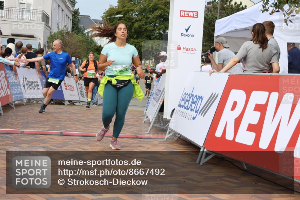 31.08.2025 - 21. Blankeneser Heldenlauf Strokosch-Dieckow http://msf.ph/oto/8667492 31.08.2025 11:15:25 Ziel 3340, 3339, 3497, 3478, 3458, 3014 meine-sportfotos.de