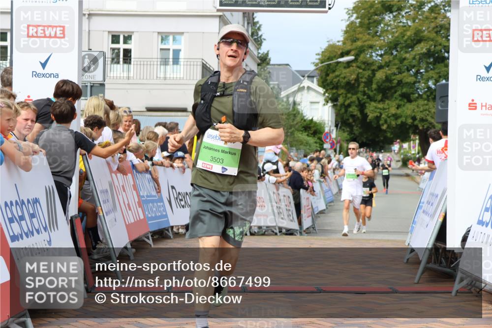 31.08.2025 - 21. Blankeneser Heldenlauf Strokosch-Dieckow http://msf.ph/oto/8667499 31.08.2025 10:57:24 Ziel 3499, 3503 meine-sportfotos.de