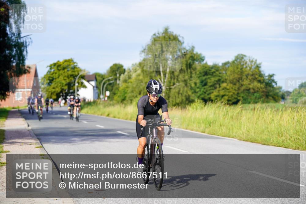 31.08.2025 - Elbe Triathlon Hamburg Michael Burmester http://msf.ph/oto/8667511 31.08.2025 09:42:42 Radfahren 247, 268, 361, 505, 615, 715, 811, 884 meine-sportfotos.de