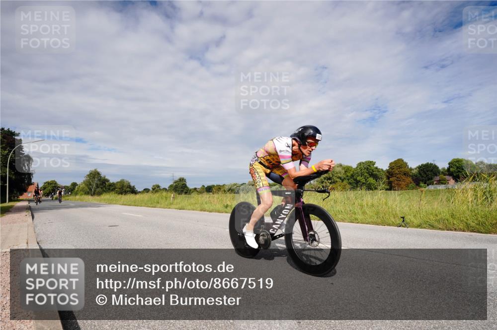 31.08.2025 - Elbe Triathlon Hamburg Michael Burmester http://msf.ph/oto/8667519 31.08.2025 10:51:01 Radfahren 1204, 1231, 1241, 1274, 1418 meine-sportfotos.de