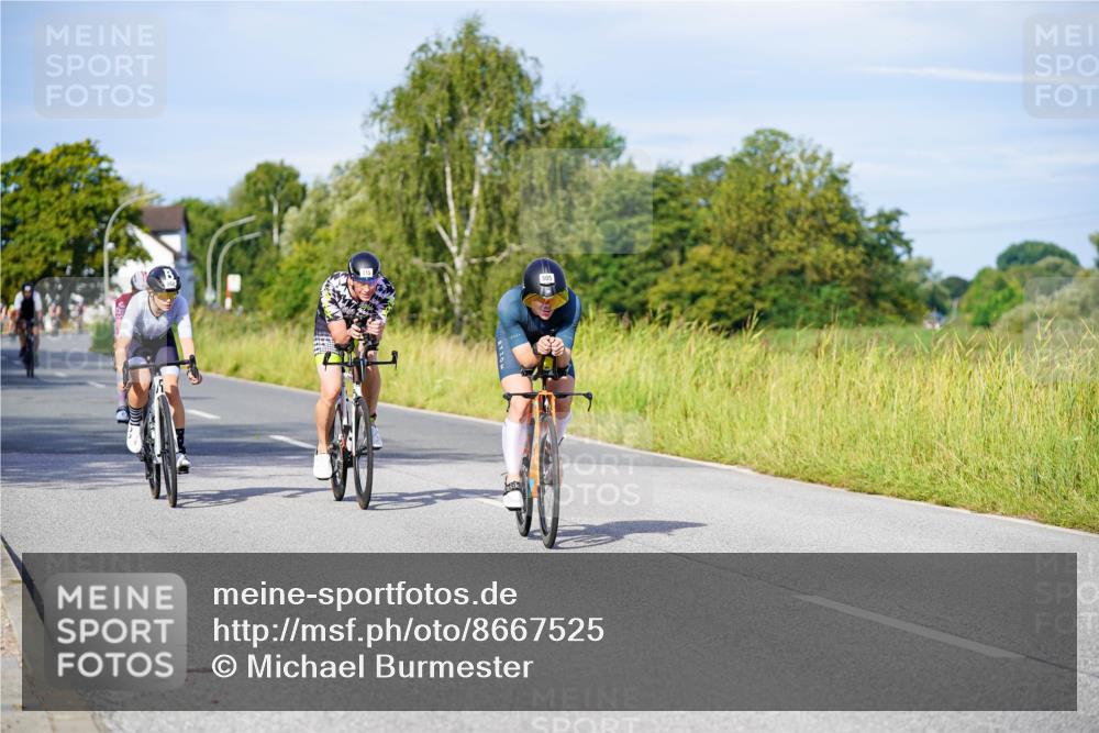 31.08.2025 - Elbe Triathlon Hamburg Michael Burmester http://msf.ph/oto/8667525 31.08.2025 09:42:48 Radfahren 268, 311, 361, 490, 505, 522, 615, 629, 648, 715, 884, 893 meine-sportfotos.de