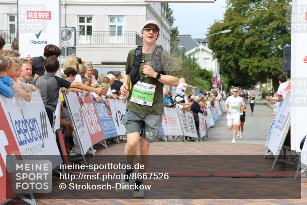 31.08.2025 - 21. Blankeneser Heldenlauf Strokosch-Dieckow http://msf.ph/oto/8667526 31.08.2025 10:57:24 Ziel 3499, 3503 meine-sportfotos.de