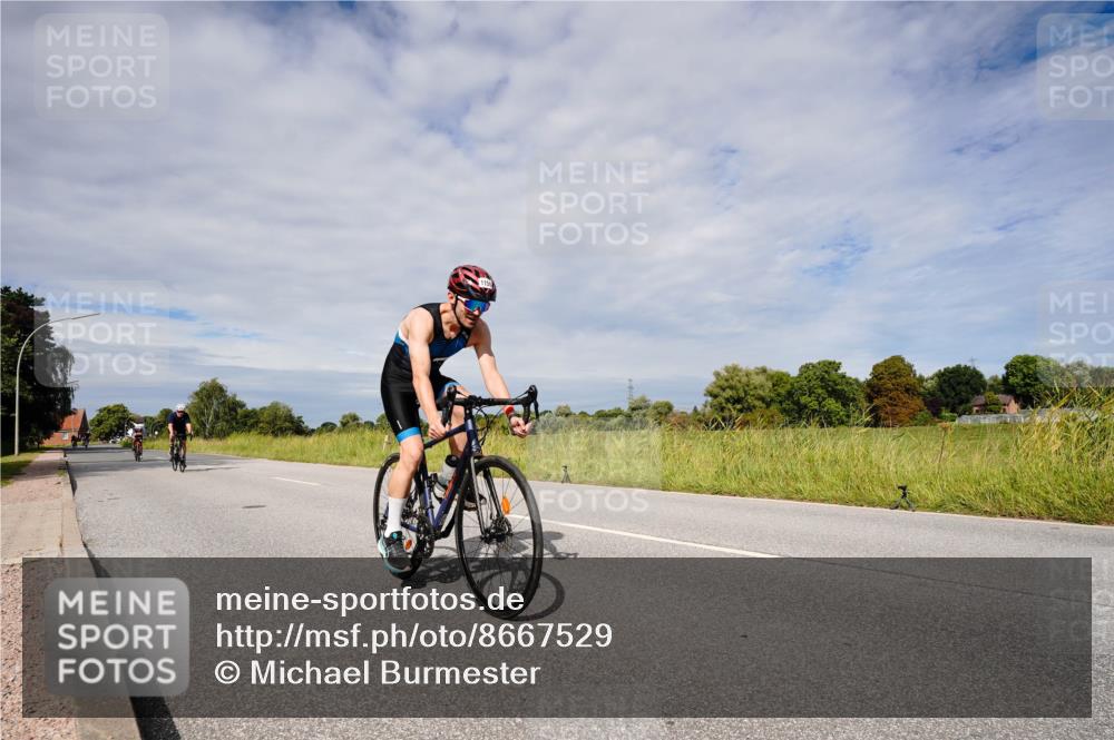 31.08.2025 - Elbe Triathlon Hamburg Michael Burmester http://msf.ph/oto/8667529 31.08.2025 10:51:10 Radfahren 1150, 1156, 1222, 1418, 1446 meine-sportfotos.de