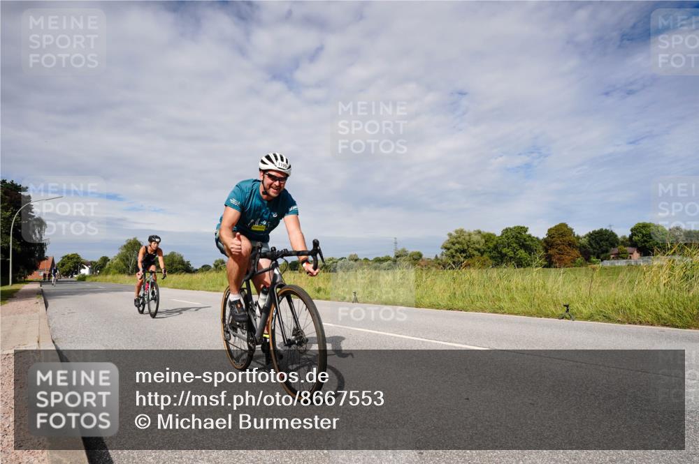 31.08.2025 - Elbe Triathlon Hamburg Michael Burmester http://msf.ph/oto/8667553 31.08.2025 10:51:30 Radfahren 874, 1199, 1229, 1419 meine-sportfotos.de